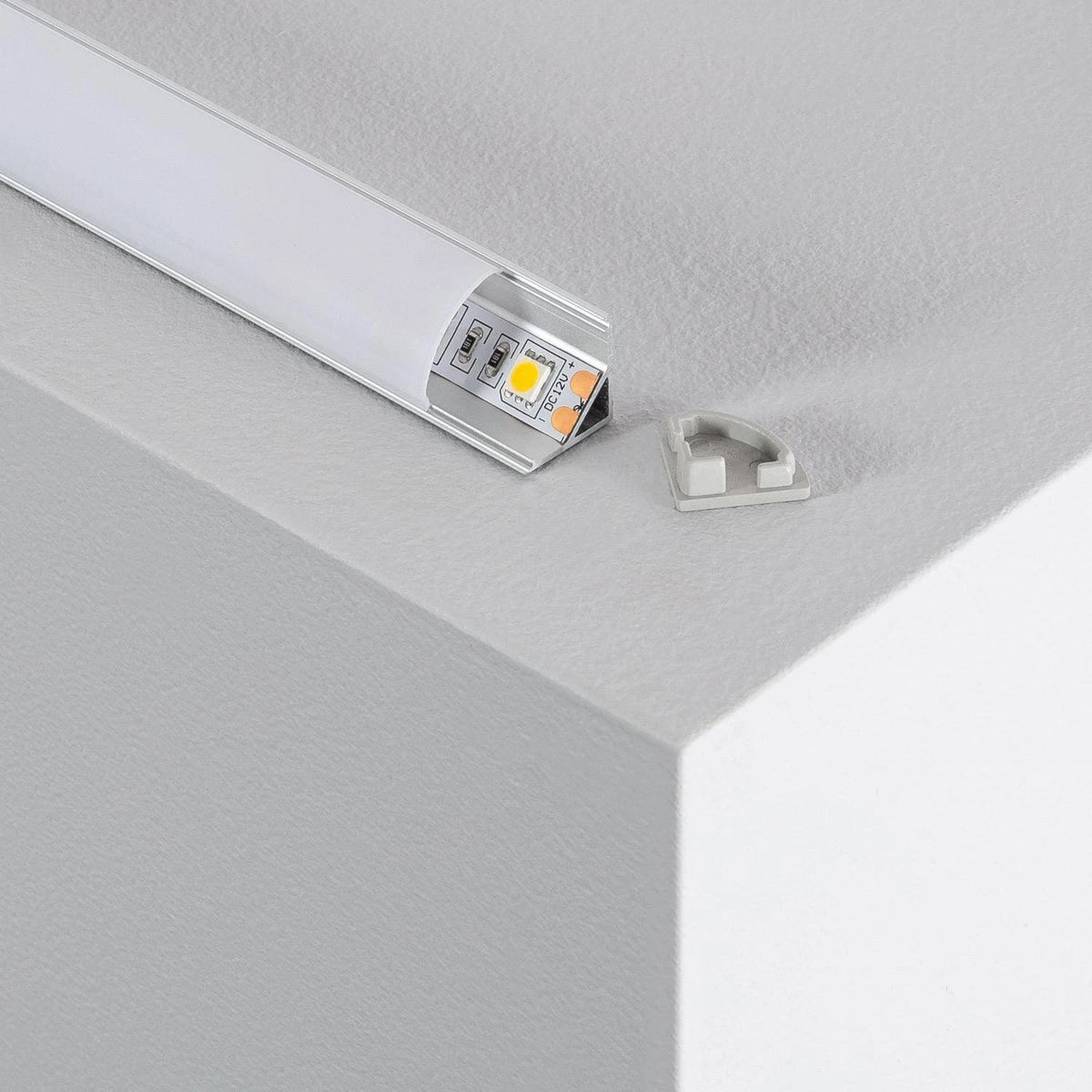 CampTechLed Aluminium Profiel Hoek Rond met Doorlopende Cover voor LED Strip tot 10 mm